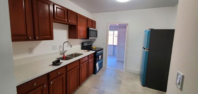 2876 N Dixie Highway, Boca Raton, FL 33431