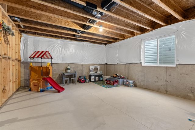 8275 W Sturtevant Avenue, Richland, MI 49083