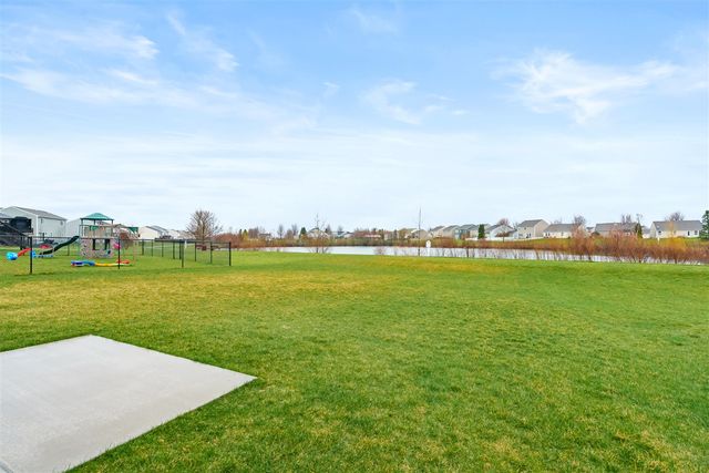 8275 W Sturtevant Avenue, Richland, MI 49083