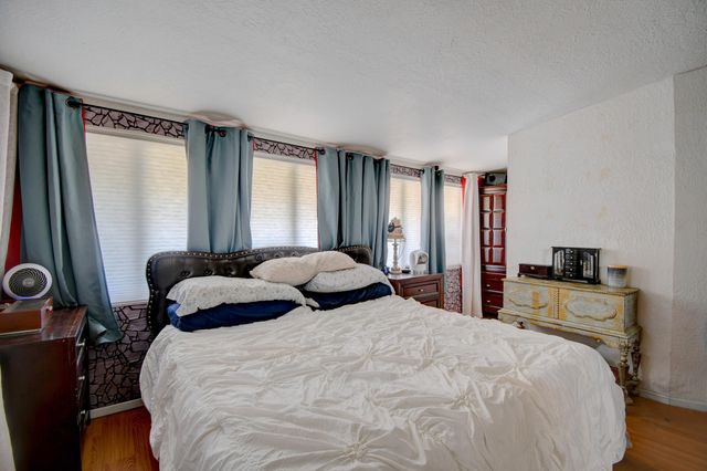 8 Camino El Alto NE, Albuquerque, NM 87123