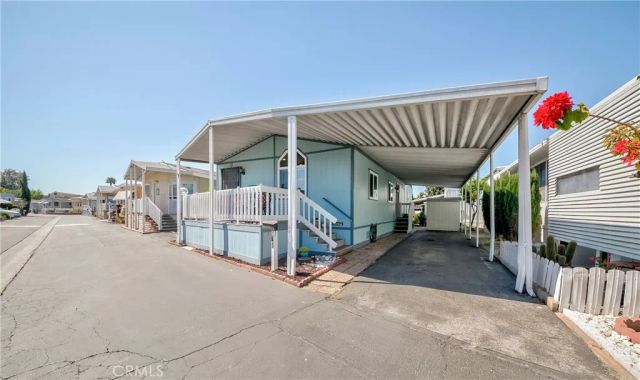 12550 Carson 65, Hawaiian Gardens, CA 90716