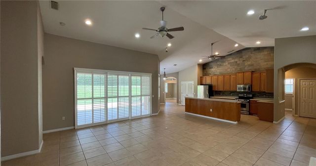 7704 DRAYTON CIRCLE, University Park, FL 34201