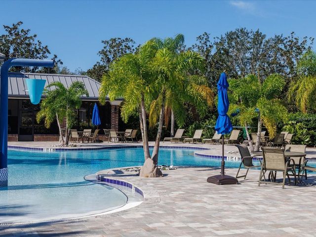 7704 DRAYTON CIRCLE, University Park, FL 34201