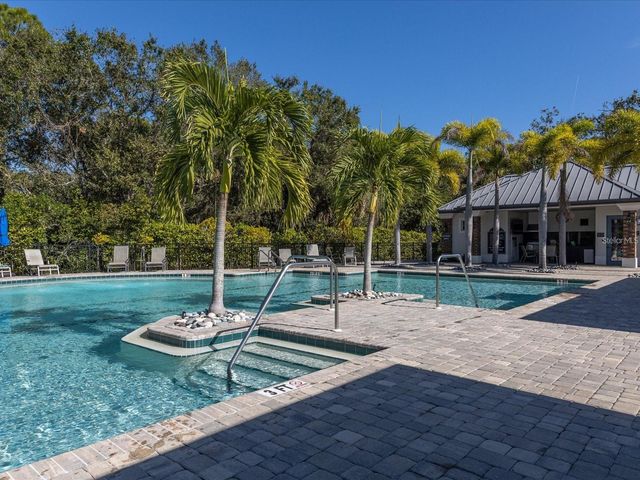 7704 DRAYTON CIRCLE, University Park, FL 34201