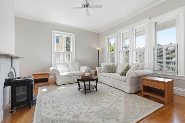 139 Summer St 1, Watertown, MA 02472