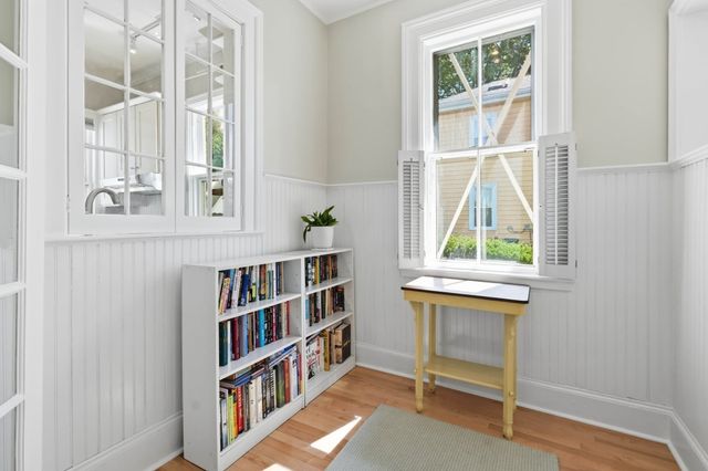 139 Summer St 1, Watertown, MA 02472