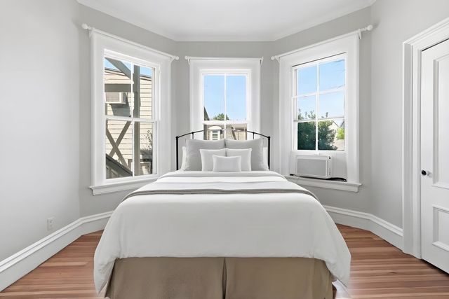 139 Summer St 1, Watertown, MA 02472
