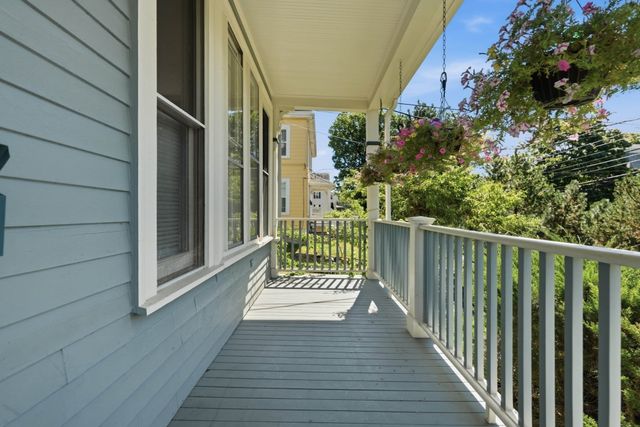 139 Summer St 1, Watertown, MA 02472
