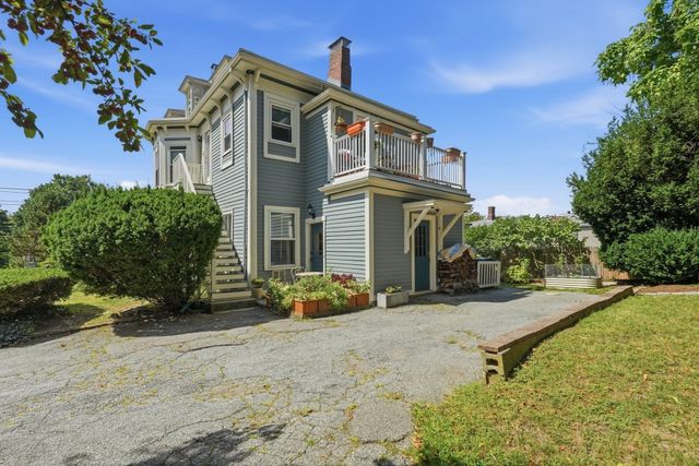 139 Summer St 1, Watertown, MA 02472