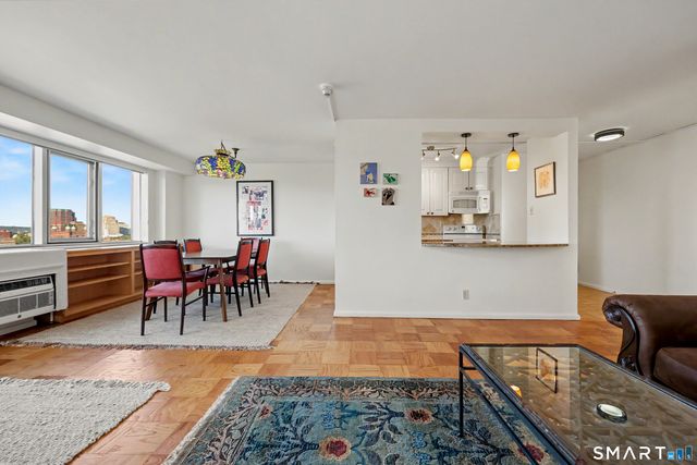 100 York Street 14C, New Haven, CT 06511