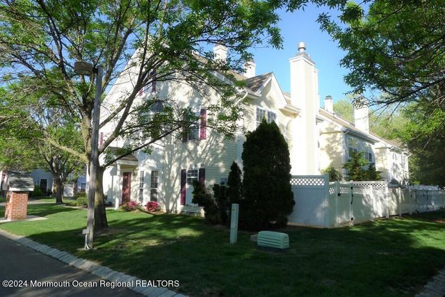 5 Oxford Road, Holmdel, NJ 07733