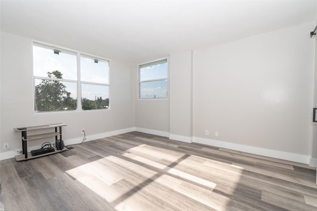 119 Royal Park Drive 4H, Oakland Park, FL 33309