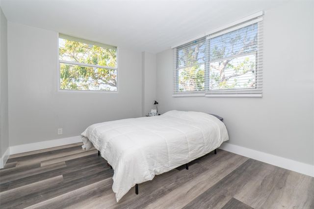 119 Royal Park Drive 4H, Oakland Park, FL 33309