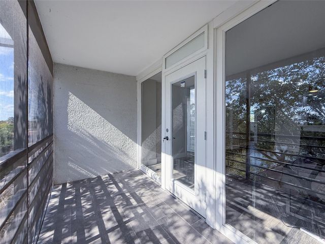 119 Royal Park Drive 4H, Oakland Park, FL 33309