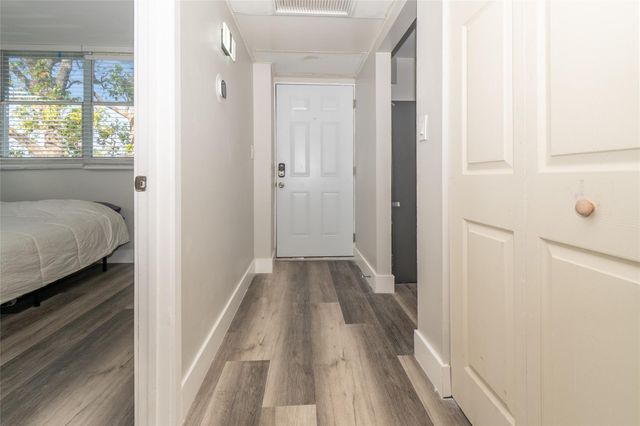 119 Royal Park Drive 4H, Oakland Park, FL 33309