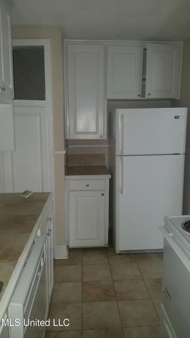 327 Decelle Street, A, Jackson, MS 39216