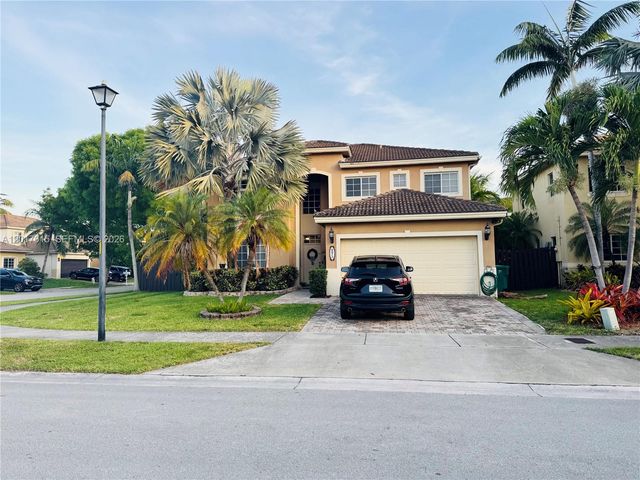 8872 SW 208th Ter, Cutler Bay, FL 33189