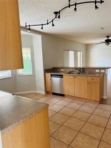 8872 SW 208th Ter, Cutler Bay, FL 33189