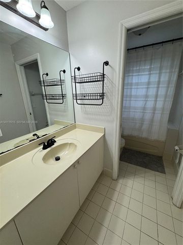 8872 SW 208th Ter, Cutler Bay, FL 33189
