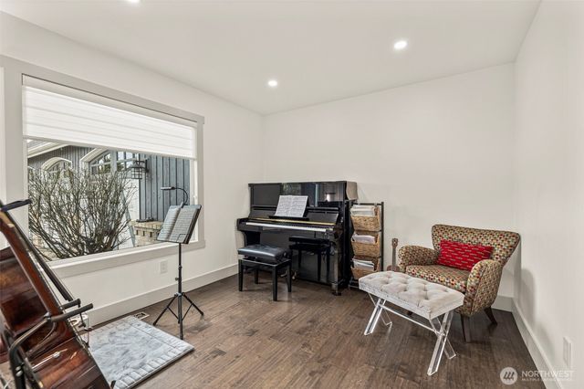 409 SW 348th Court, Federal Way, WA 98023