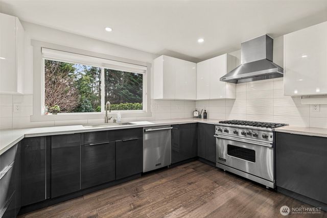 409 SW 348th Court, Federal Way, WA 98023