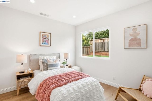 3044 San Andreas Dr, Union City, CA 94587