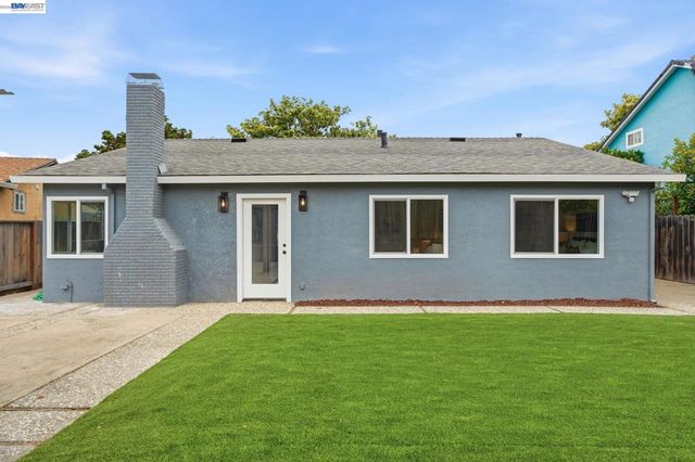 3044 San Andreas Dr, Union City, CA 94587