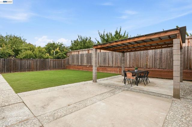 3044 San Andreas Dr, Union City, CA 94587