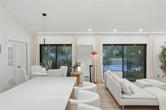 2846 PINELLAS POINT DRIVE S, St Petersburg, FL 33712