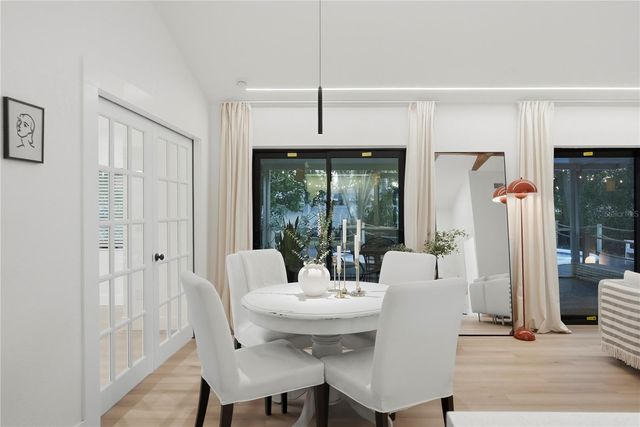 2846 PINELLAS POINT DRIVE S, St Petersburg, FL 33712