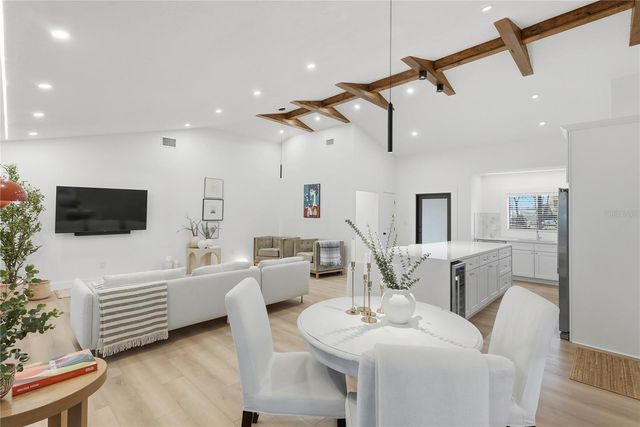 2846 PINELLAS POINT DRIVE S, St Petersburg, FL 33712