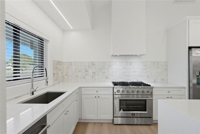 2846 PINELLAS POINT DRIVE S, St Petersburg, FL 33712