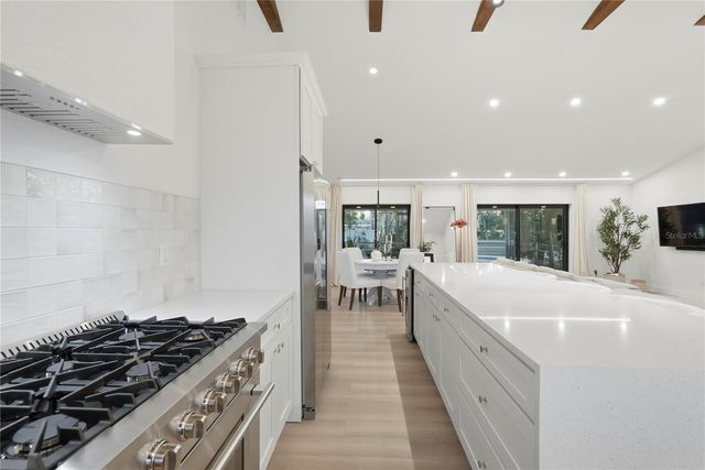 2846 PINELLAS POINT DRIVE S, St Petersburg, FL 33712