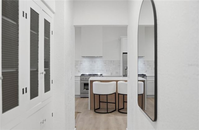 2846 PINELLAS POINT DRIVE S, St Petersburg, FL 33712