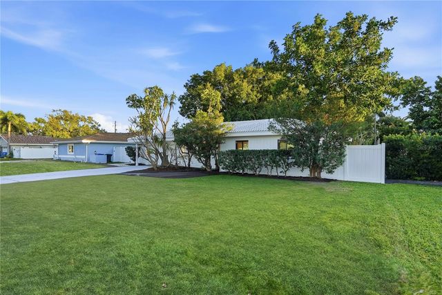 2846 PINELLAS POINT DRIVE S, St Petersburg, FL 33712