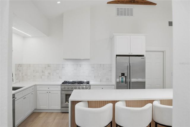 2846 PINELLAS POINT DRIVE S, St Petersburg, FL 33712