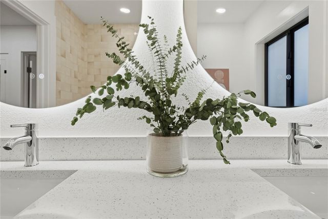 2846 PINELLAS POINT DRIVE S, St Petersburg, FL 33712