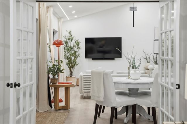 2846 PINELLAS POINT DRIVE S, St Petersburg, FL 33712