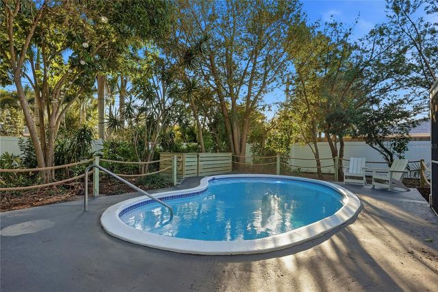 2846 PINELLAS POINT DRIVE S, St Petersburg, FL 33712