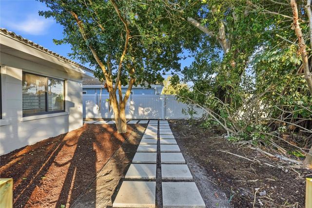 2846 PINELLAS POINT DRIVE S, St Petersburg, FL 33712