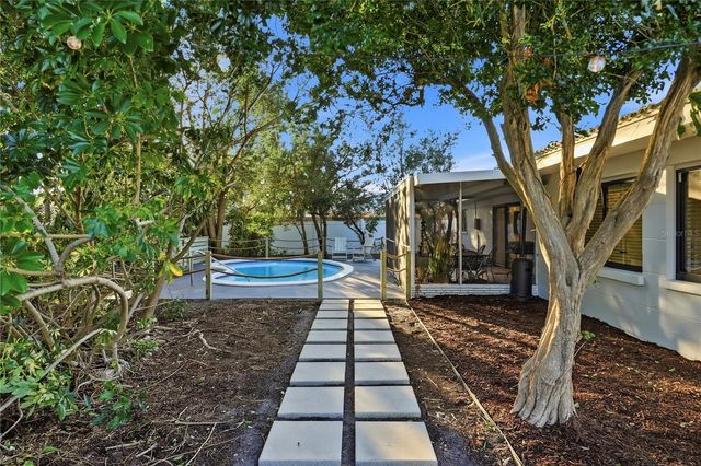 2846 PINELLAS POINT DRIVE S, St Petersburg, FL 33712