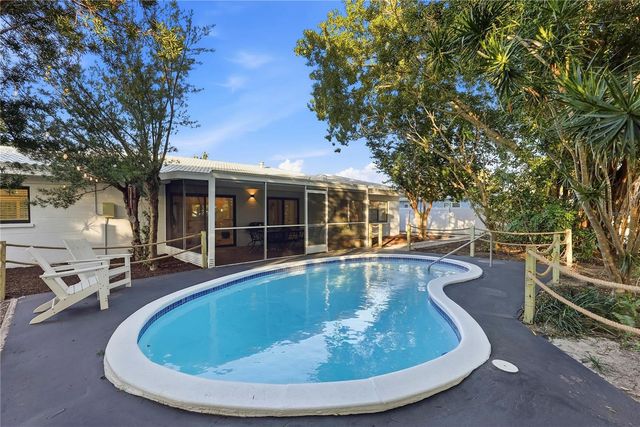 2846 PINELLAS POINT DRIVE S, St Petersburg, FL 33712