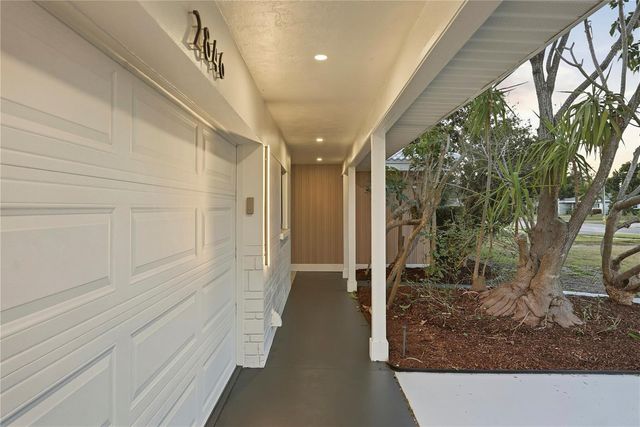 2846 PINELLAS POINT DRIVE S, St Petersburg, FL 33712