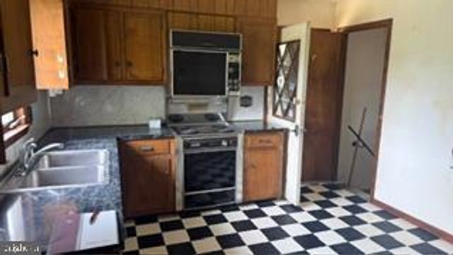 515 SUMMER AVE, Vineland, NJ 08360