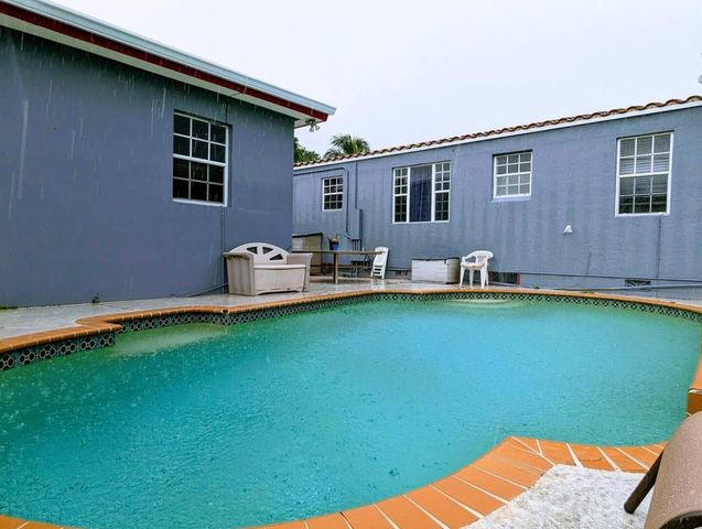 1628 Mckinley St, Hollywood, FL 33020