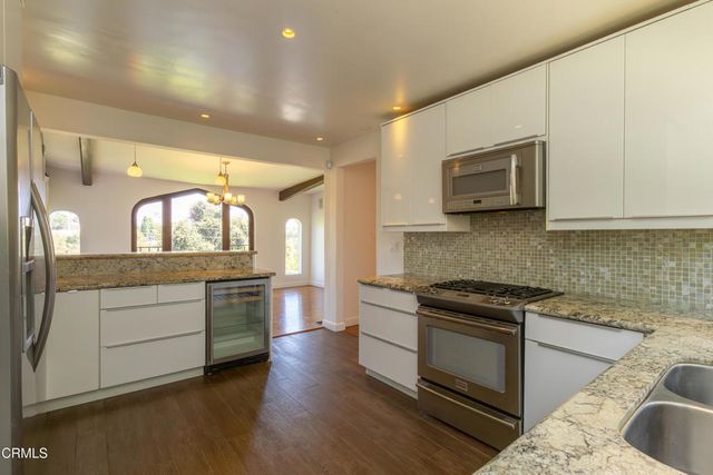 854 Oneonta Drive, South Pasadena, CA 91030