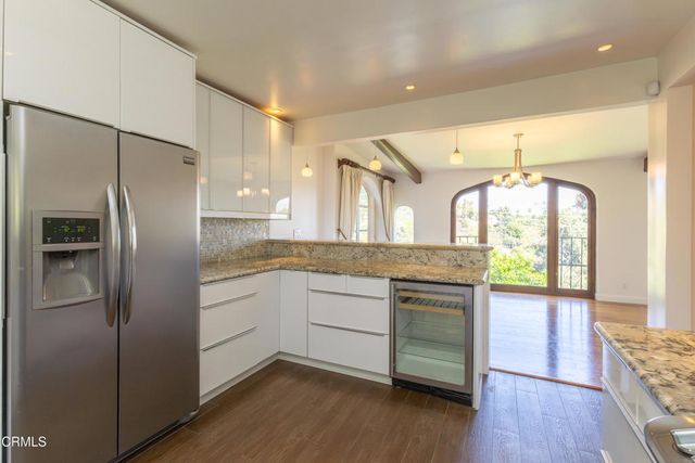 854 Oneonta Drive, South Pasadena, CA 91030