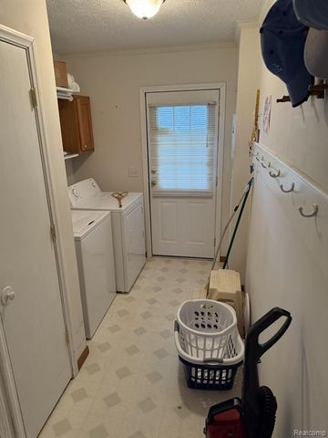 138 Ashley Circle, Swartz Creek, MI 48473