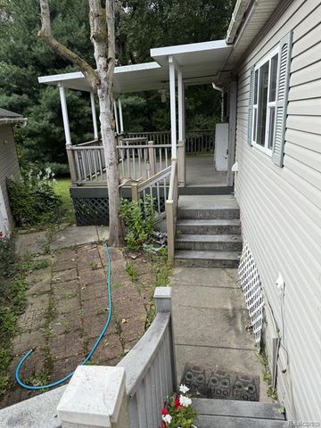 138 Ashley Circle, Swartz Creek, MI 48473