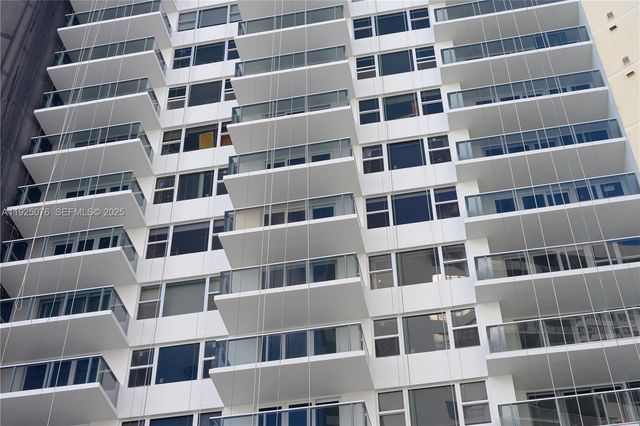 3180 S Ocean Dr 1012, Hallandale Beach, FL 33009